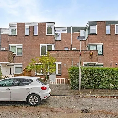 Veerman 10 In Spijk - Metro Spijkenisse