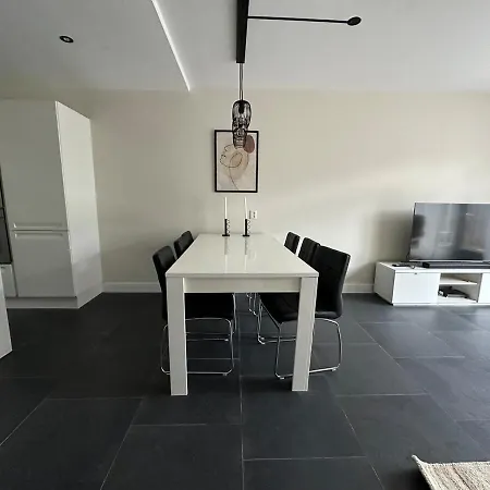 Veerman 10 In Spijk - Metro Holiday home Spijkenisse